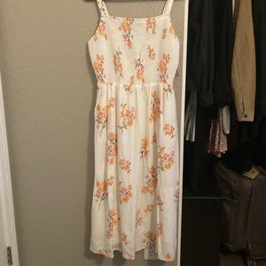Old Navy midi floral smocked dress w/ pockets ! NWT